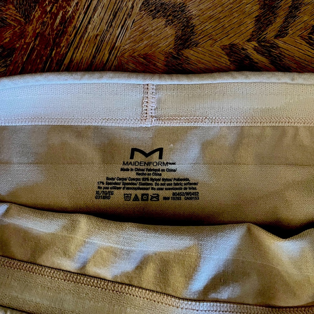 Maidenform tummy control size XL new but no tag